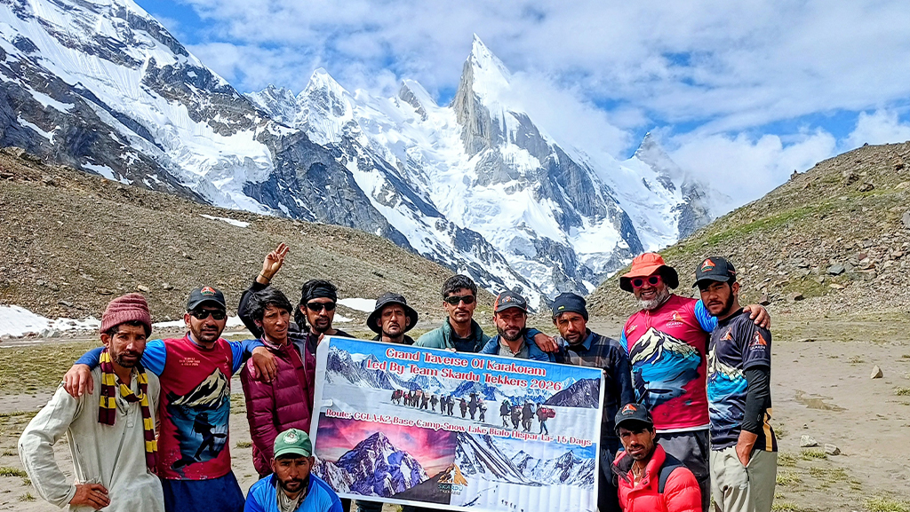 team skardu trekkers; laila peak bc