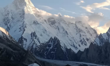 Bueaty of krakoram moutains from Thalle La