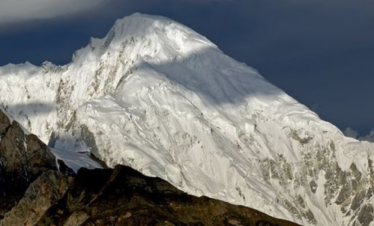 Diran Peak in clouds