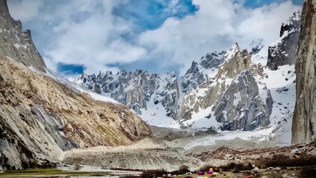 nangma valley towers covered in sow