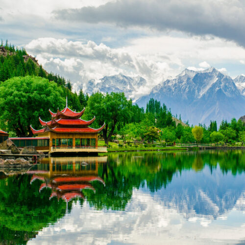 Skardu trekker's silver package - Shangrilla Lake Skardu In Summer Greenery