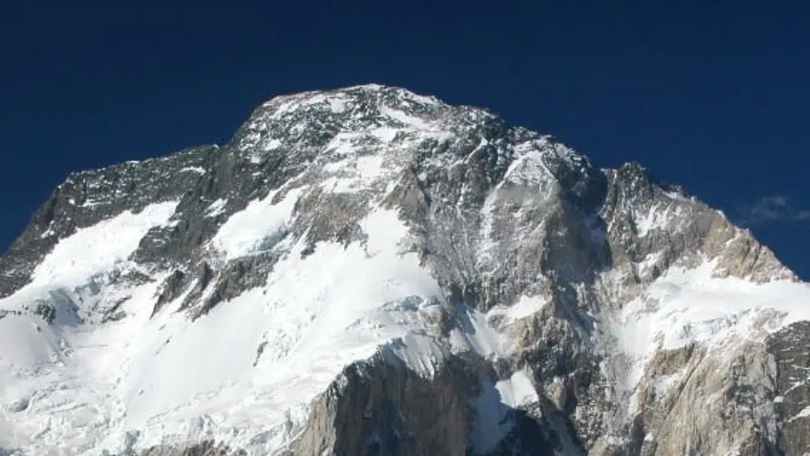 Broad peak avalanche